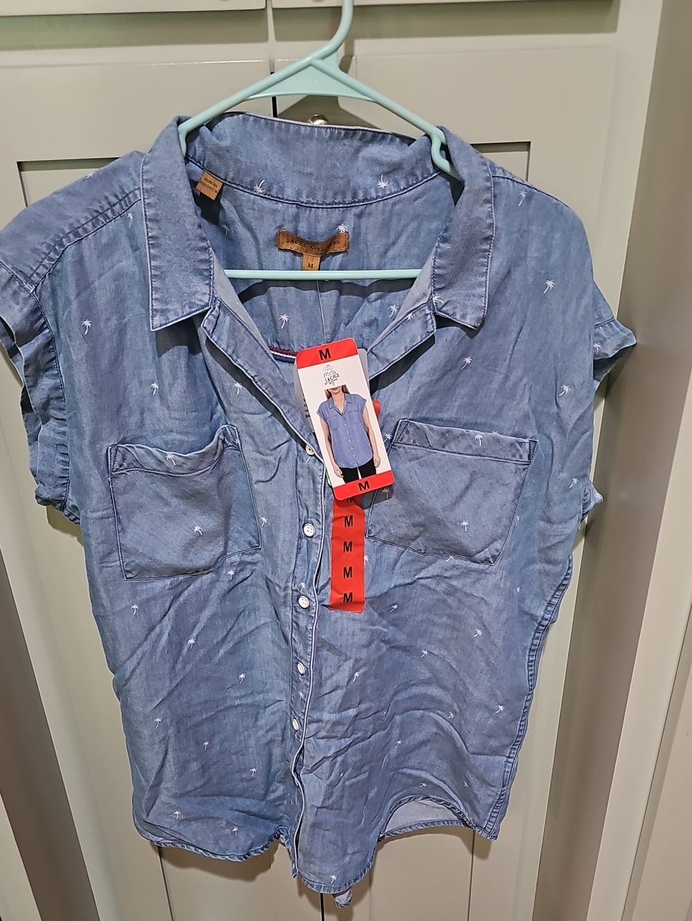 JACHS Girlfriend Light Blue Chambray Shirt with White Palm Trees